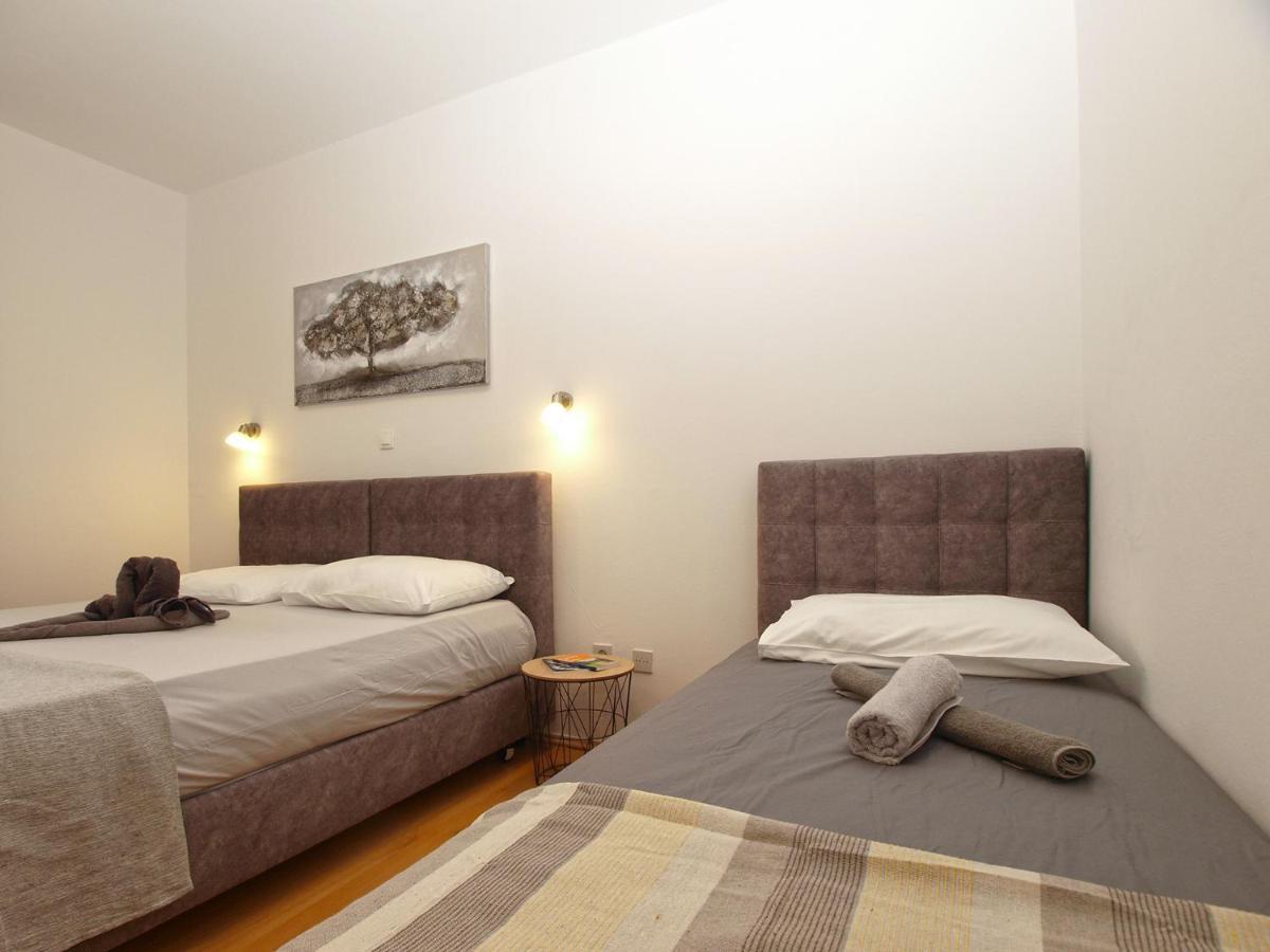 Apartments Biskupije 810 Medulin Ngoại thất bức ảnh