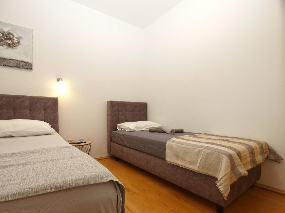 Apartments Biskupije 810 Medulin Ngoại thất bức ảnh