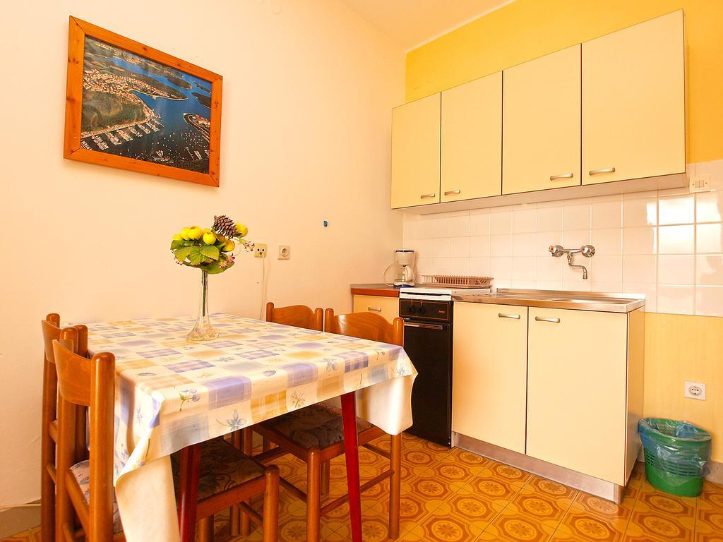 Apartments Biskupije 810 Medulin Ngoại thất bức ảnh